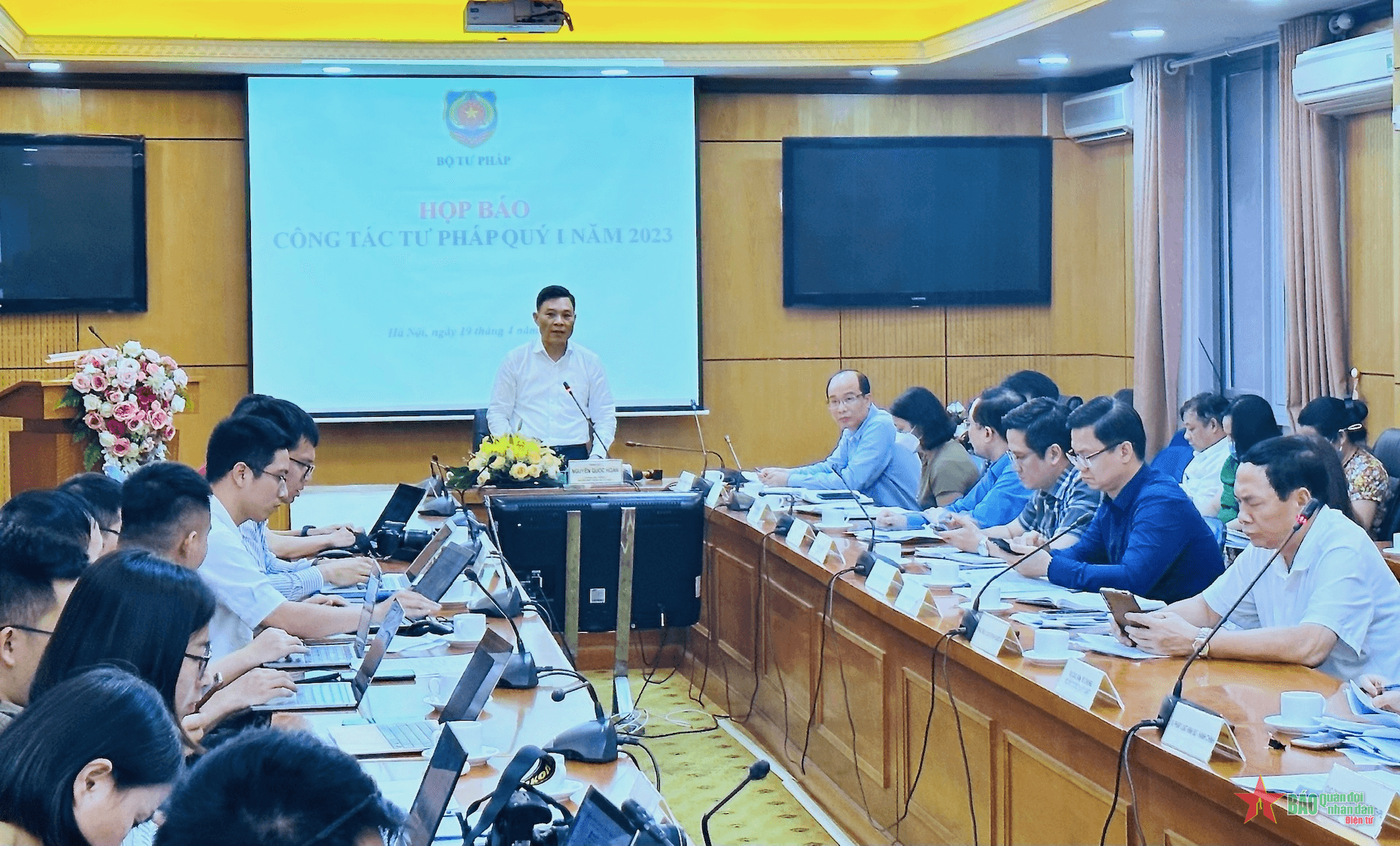 Ngày đầu tiên vận hành, 101 trẻ em được cấp giấy khai sinh điện tử