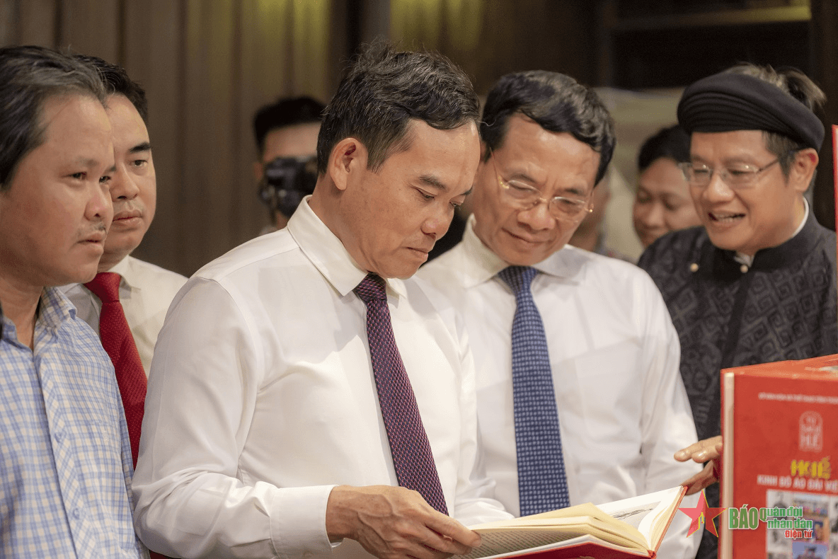 Tôn vinh Sách và cổ vũ phát triển văn hóa đọc trên cả nước