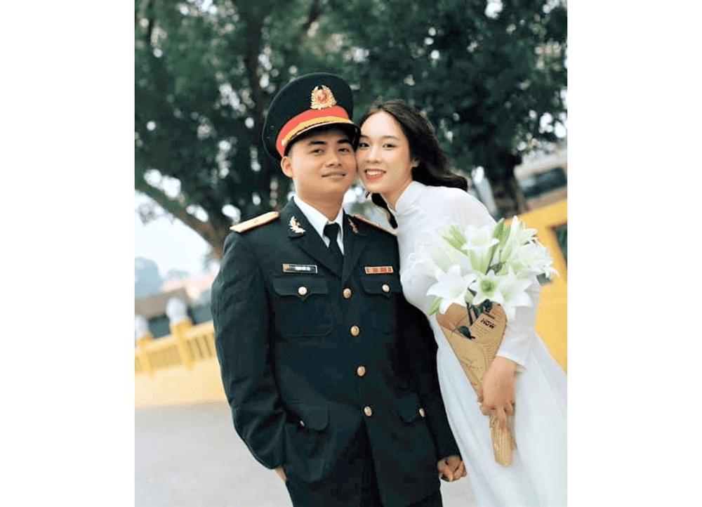 Con đường hoa hạnh phúc