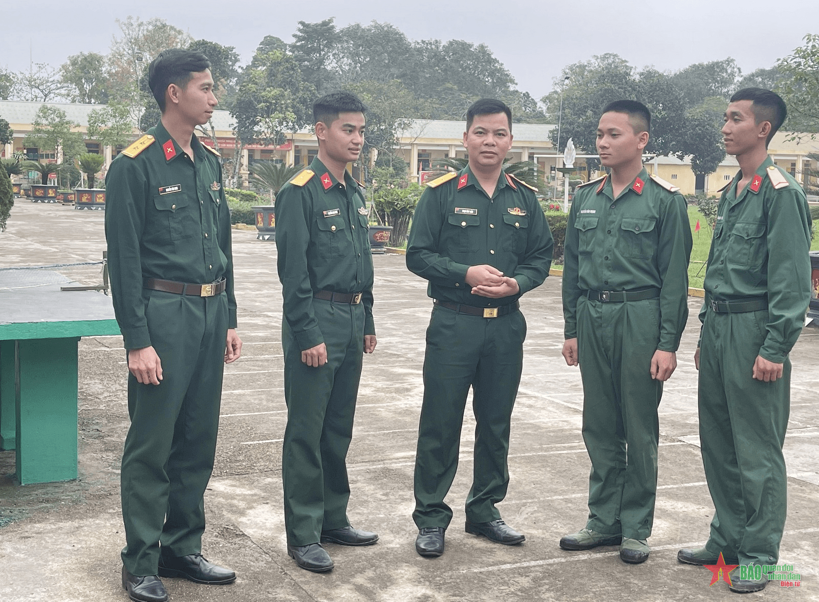 Đấu tranh đẩy lùi thói xu nịnh