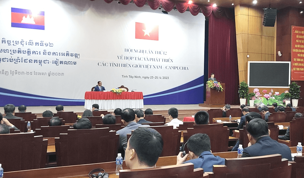 Hội nghị Hợp tác và phát triển các tỉnh biên giới Việt Nam - Campuchia lần thứ 12