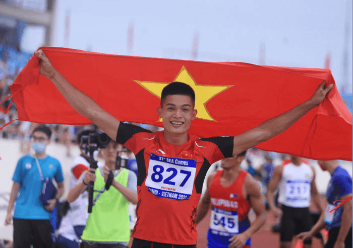 Vui duyên mới nhưng không quên nhiệm vụ