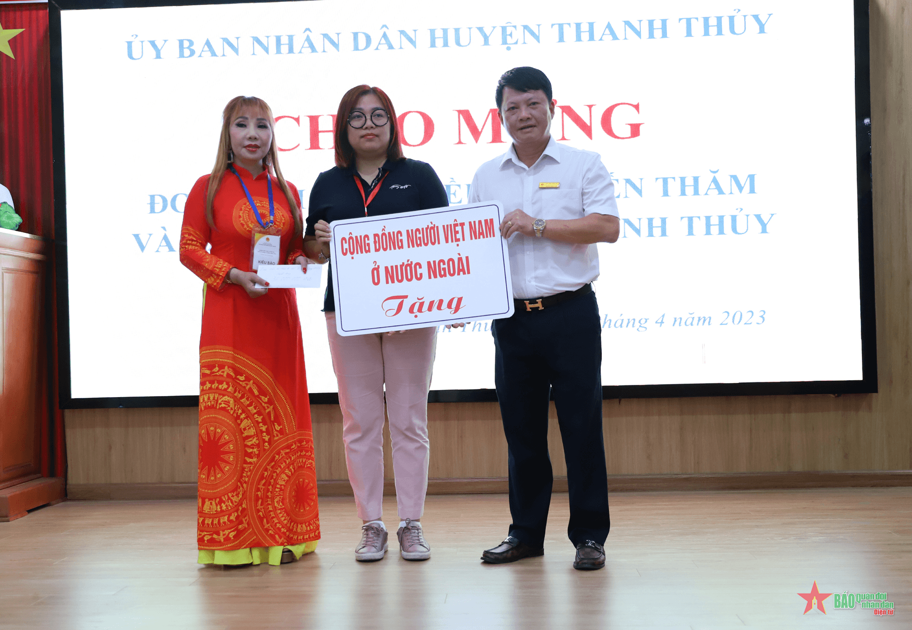 Đoàn kiều bào thăm huyện Thanh Thủy, tỉnh Phú Thọ