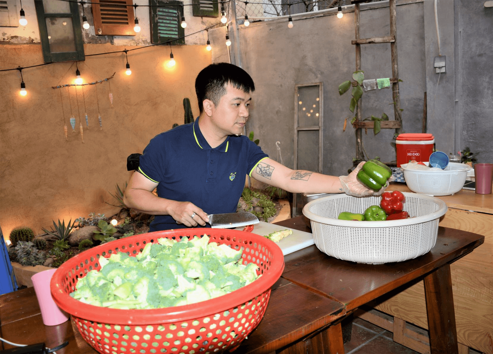 Chàng trai trẻ và hành trình "hạnh phúc là cho đi"