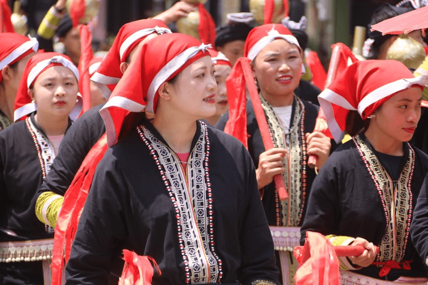 Khai mạc Lễ hội Hoa Hồng Fansipan - Sa Pa