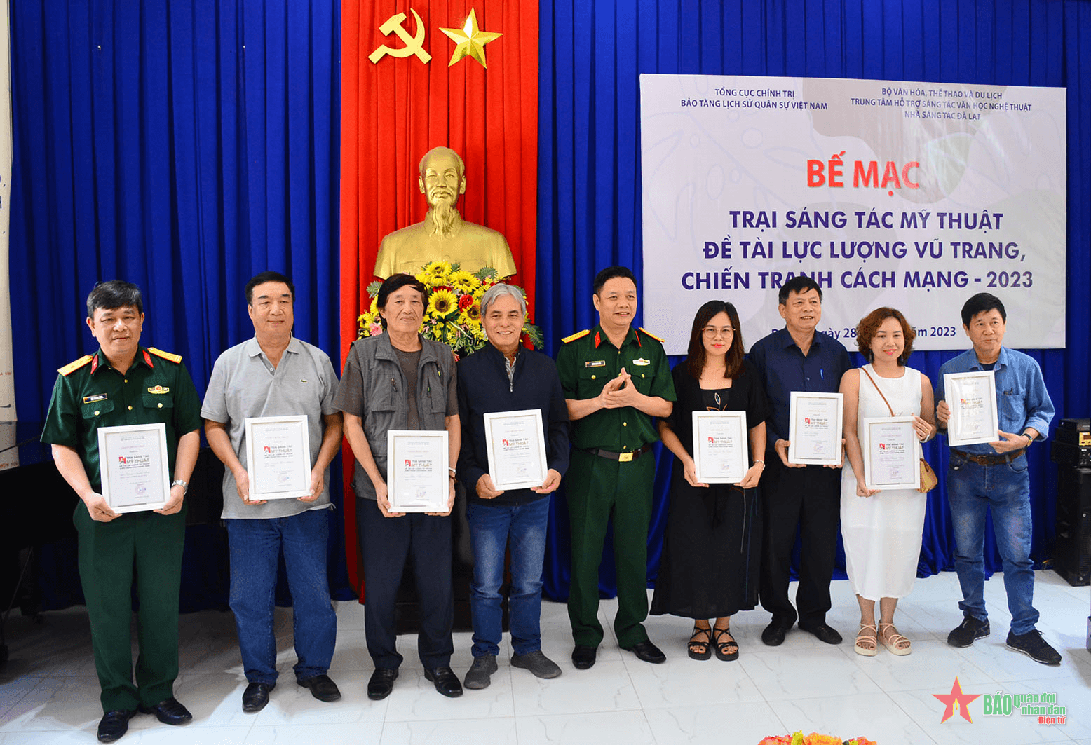 31 tác phẩm mỹ thuật đặc sắc về đề tài “Lực lượng vũ trang, chiến tranh cách mạng”