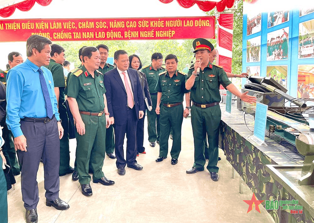 Binh chủng Tăng thiết giáp chú trọng đảm bảo an toàn, vệ sinh lao động