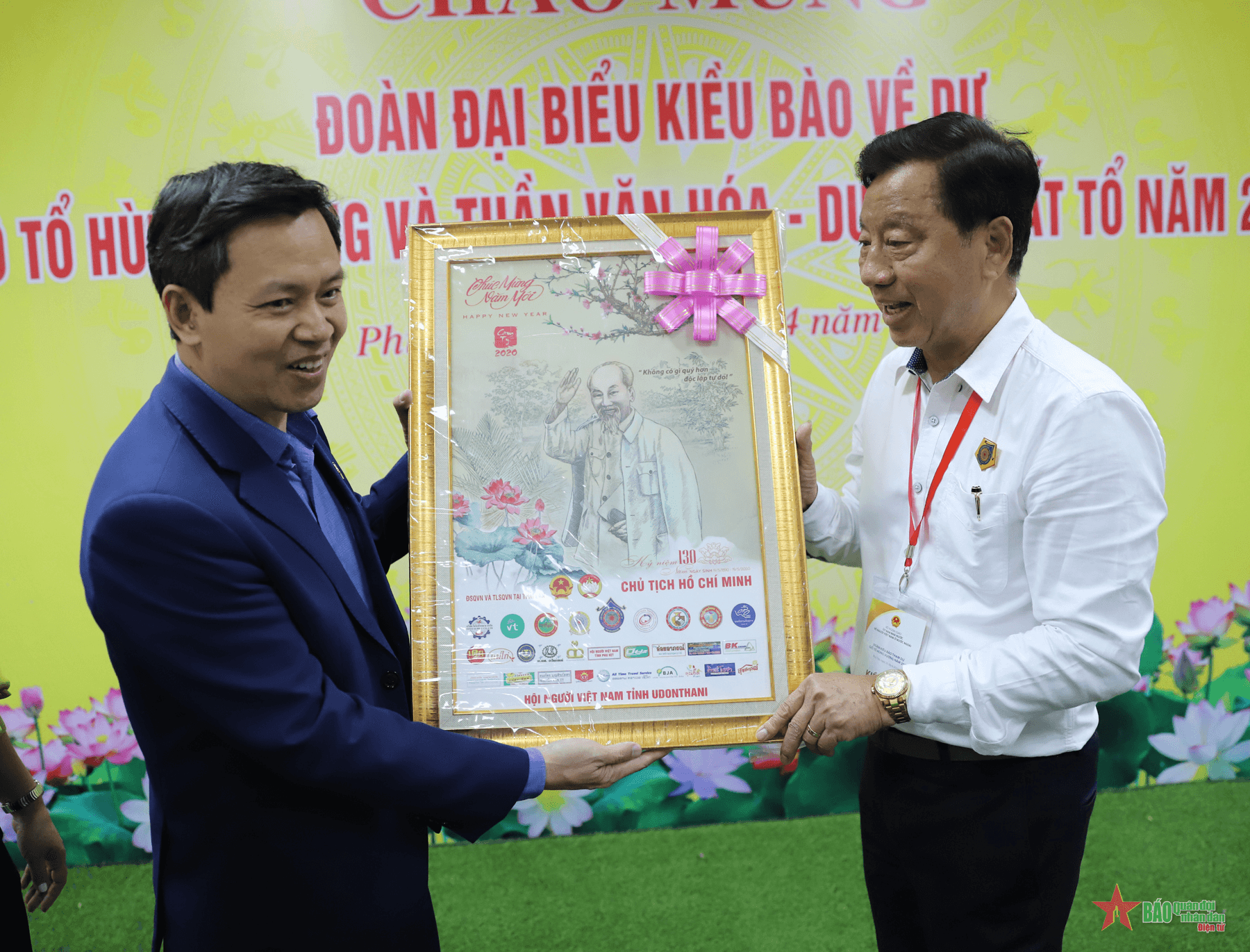 Muôn triệu kiều bào nhớ về ngày Giỗ Tổ Hùng Vương