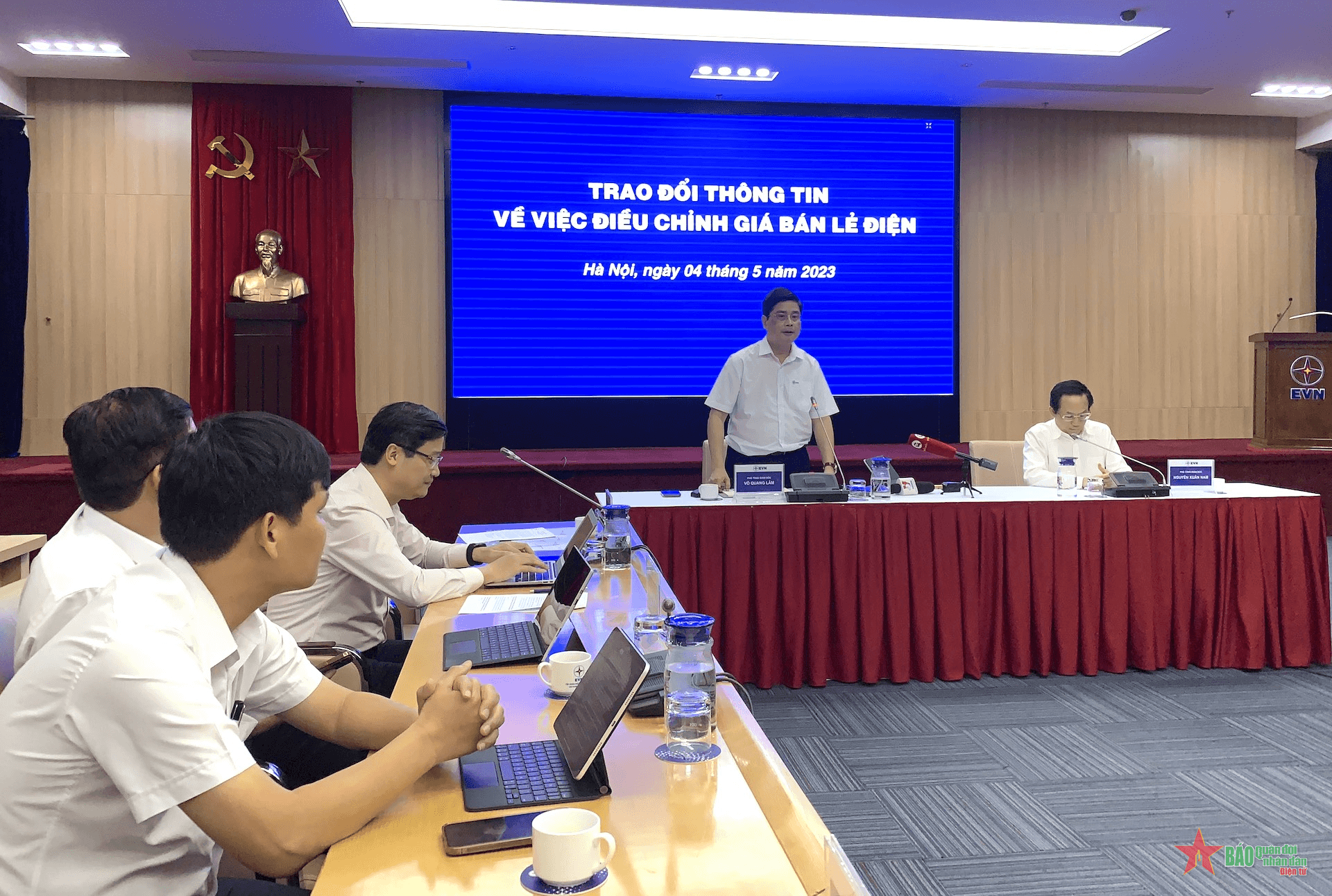 Tăng giá điện, mỗi hộ dân phải trả thêm bao nhiêu tiền?