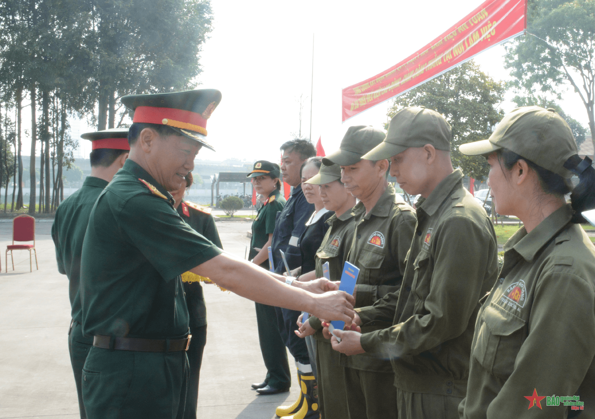 Nhà máy Z133: Tăng cường các hoạt động quan tâm, chăm lo đời sống người lao động