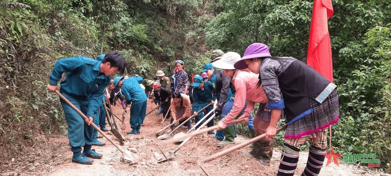 Huy động mọi nguồn lực giúp đồng bào giảm nghèo bền vững
