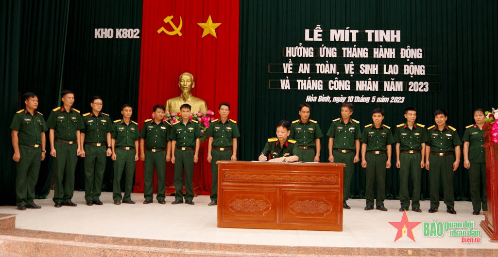 Kho K802: Thực hiện tốt công tác an toàn vệ sinh lao động

​