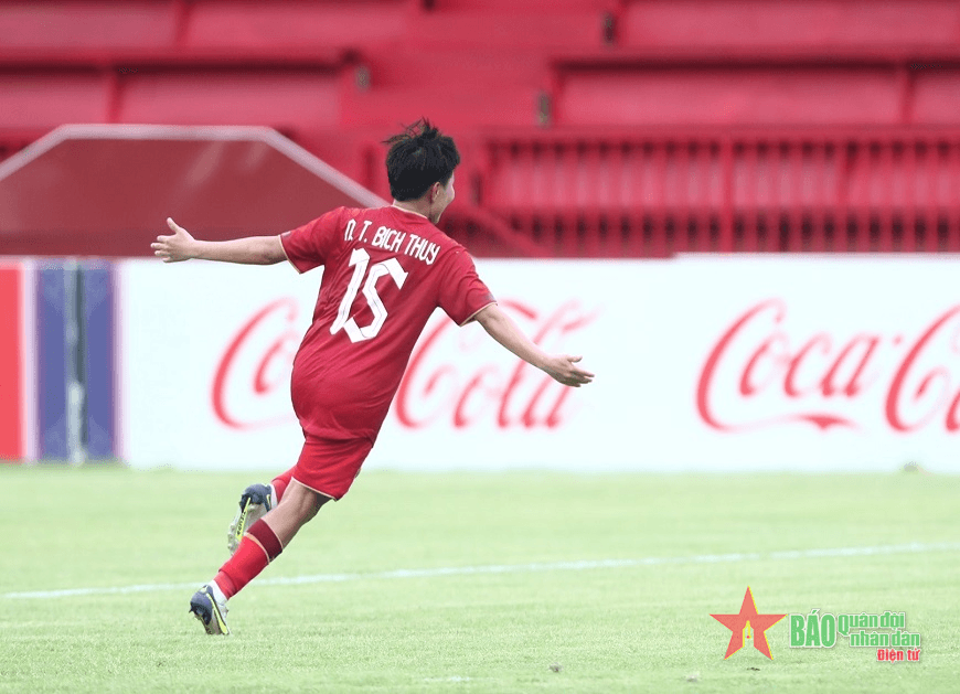 Lịch thi đấu bán kết bóng đá nữ SEA Games 32 mới nhất