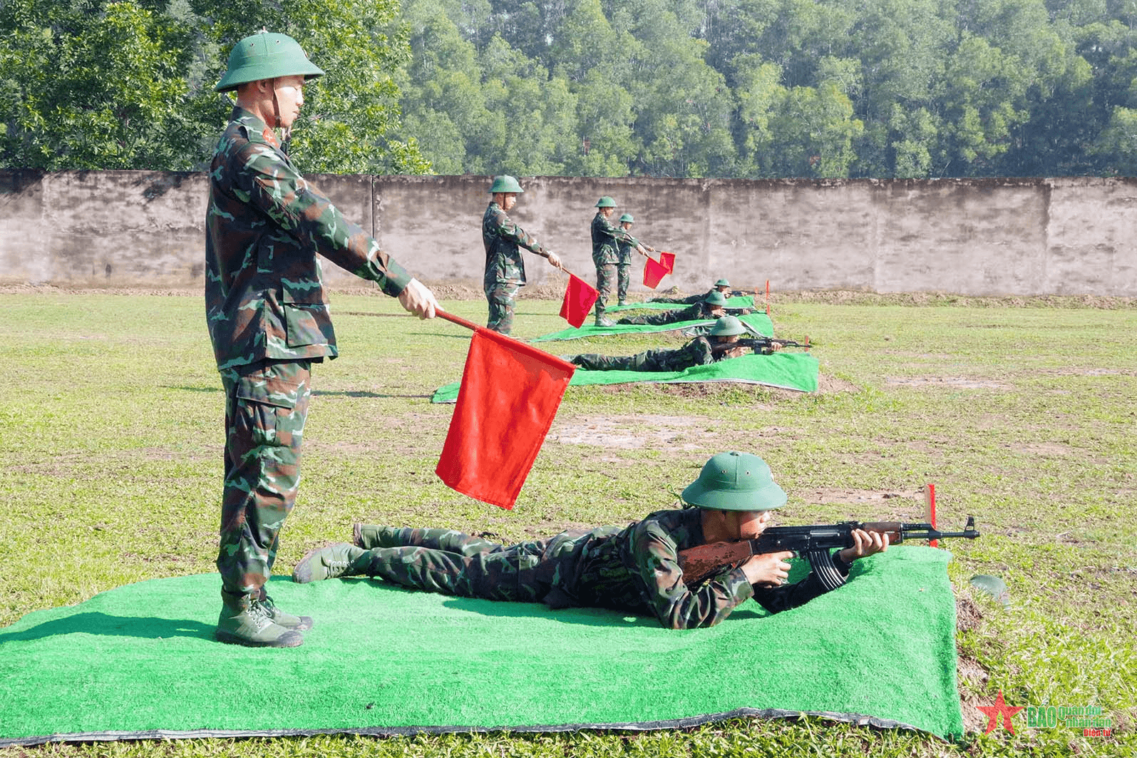 Quân đoàn 4 tổ chức tham quan công tác tổ chức, phương pháp kiểm tra “3 tiếng nổ"