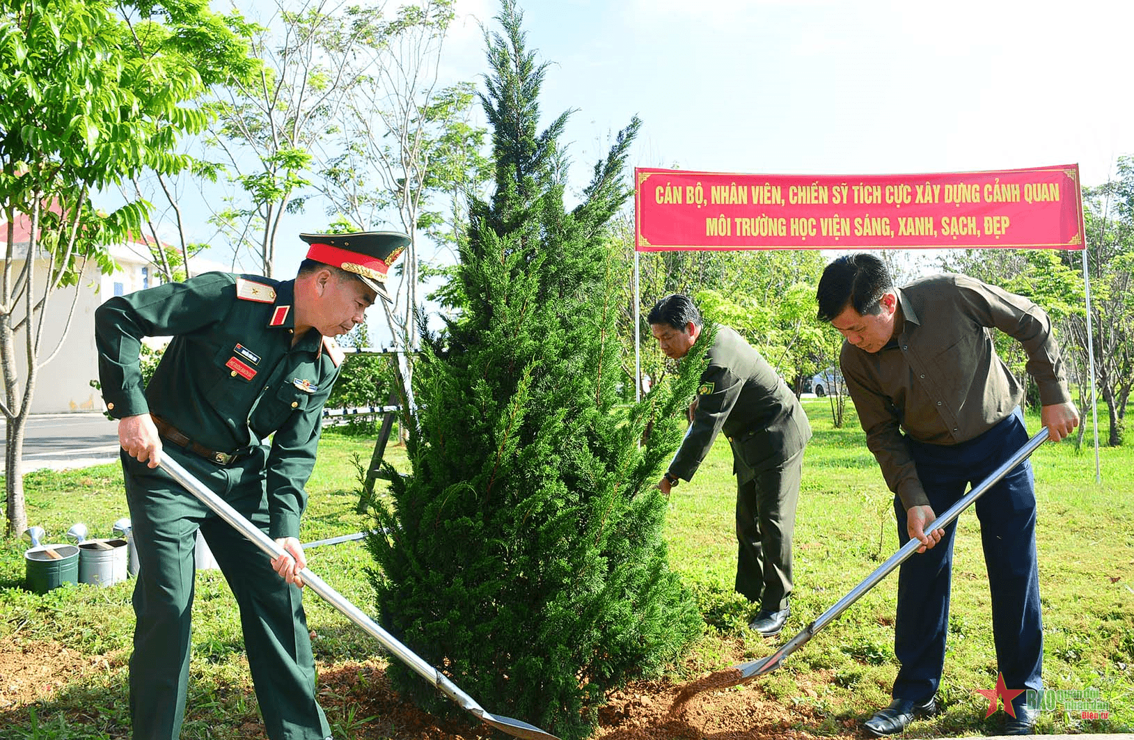 Học viện Lục quân phát động trồng cây