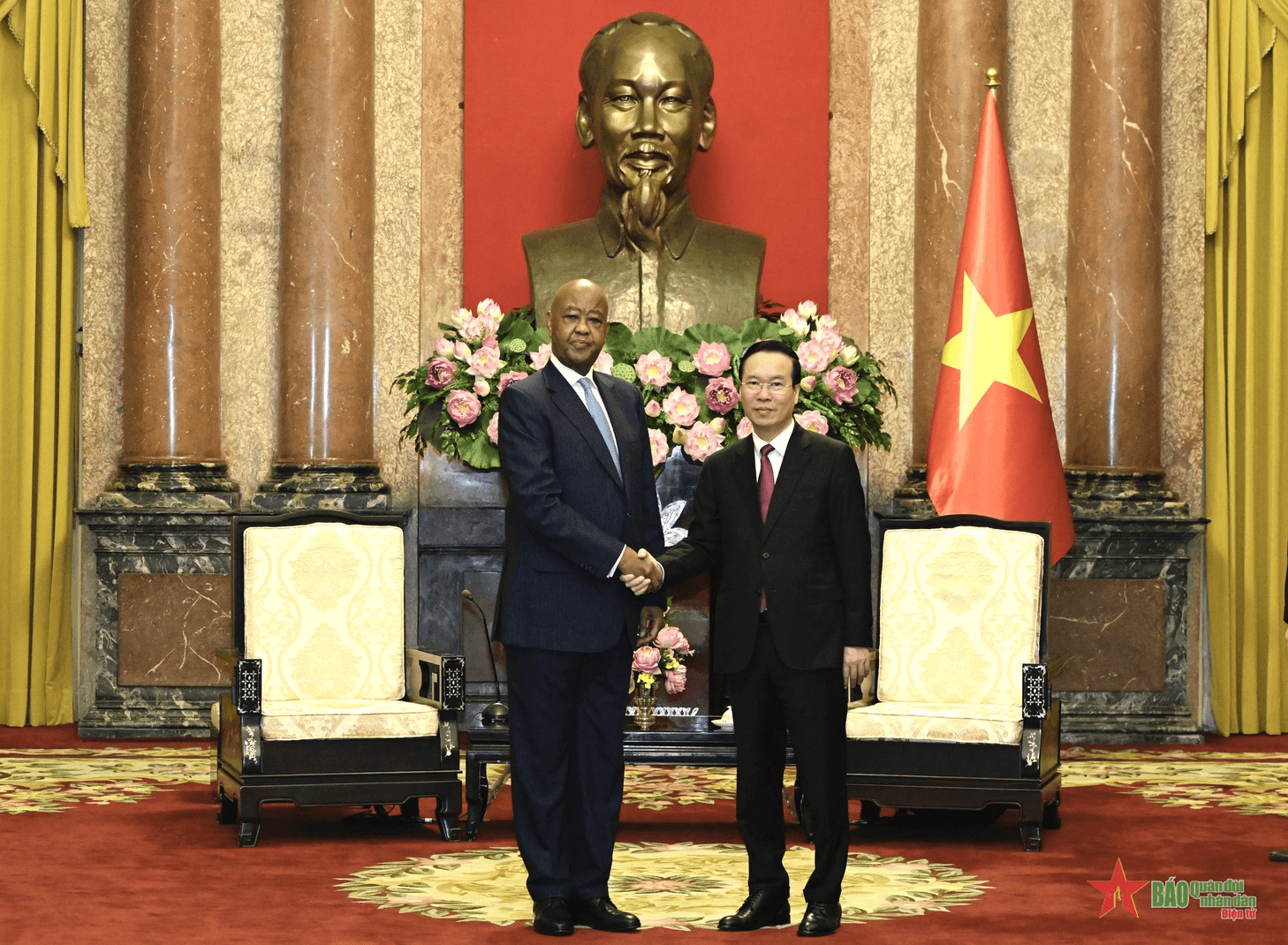 Chủ tịch nước Võ Văn Thưởng tiếp đoàn đại biểu Đảng Cách mạng cầm quyền tại Tanzania
