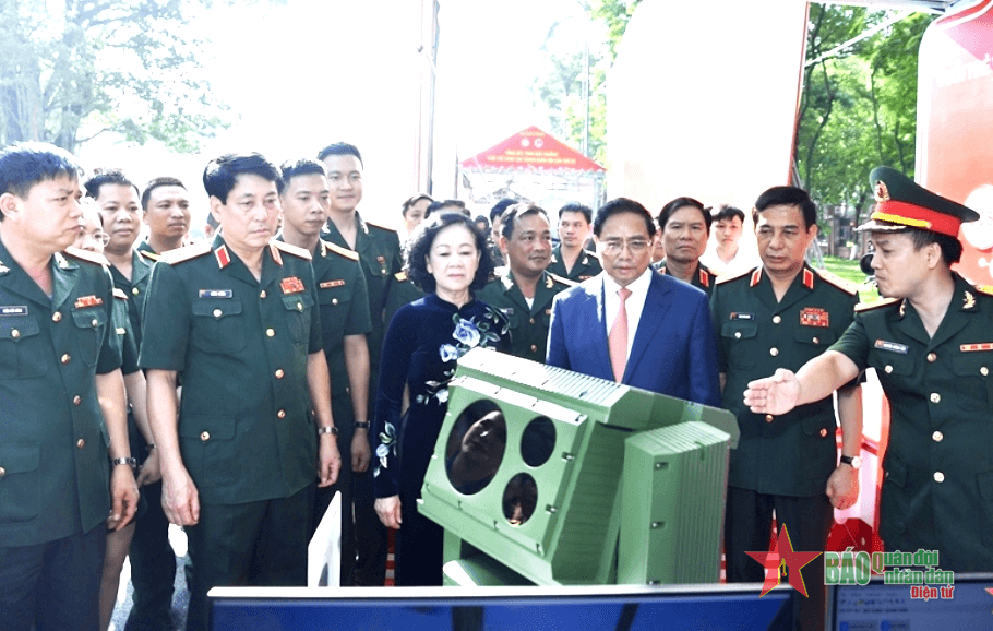 Thủ tướng Chính phủ Phạm Minh Chính dự chương trình tổng kết, trao Giải thưởng Tuổi trẻ sáng tạo trong Quân đội lần thứ 23