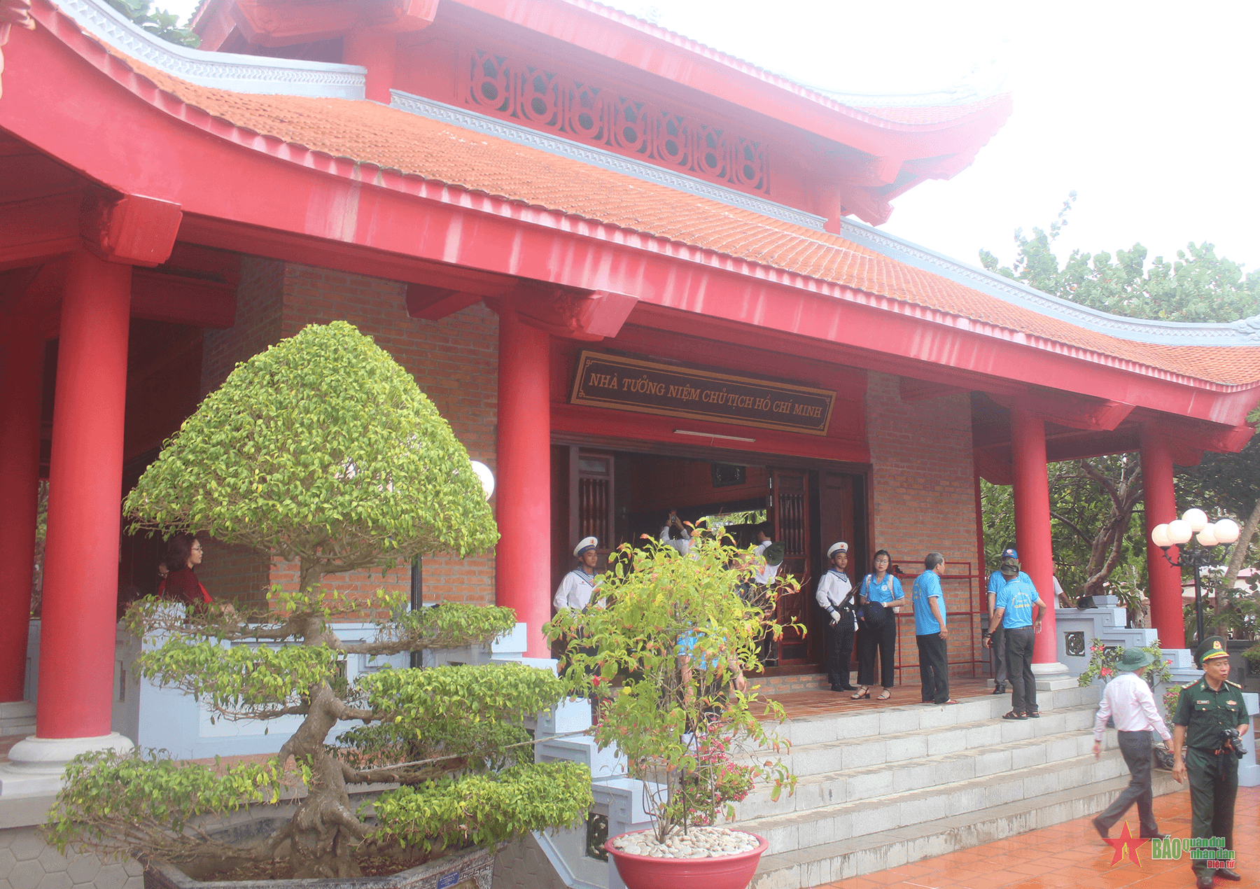 Nhà tưởng niệm Bác Hồ ở Trường Sa