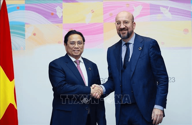 Thủ tướng Phạm Minh Chính gặp Chủ tịch Hội đồng châu Âu