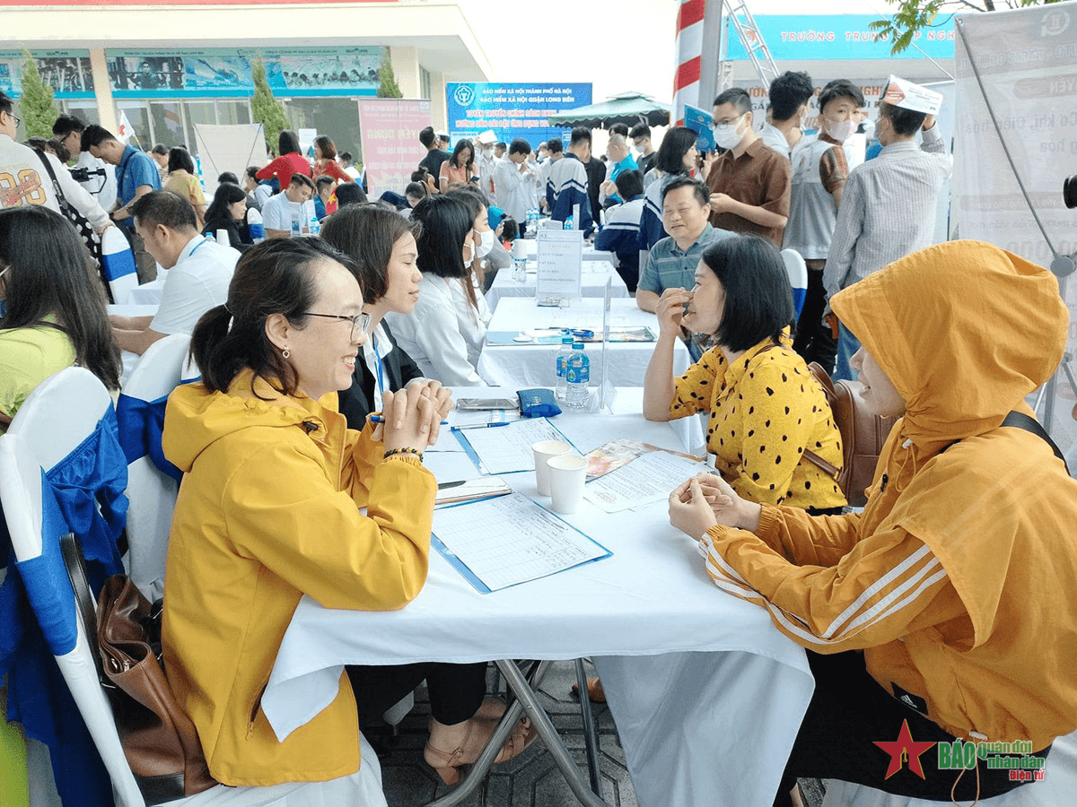 Khó khăn tìm việc khi ngoài 40 tuổi