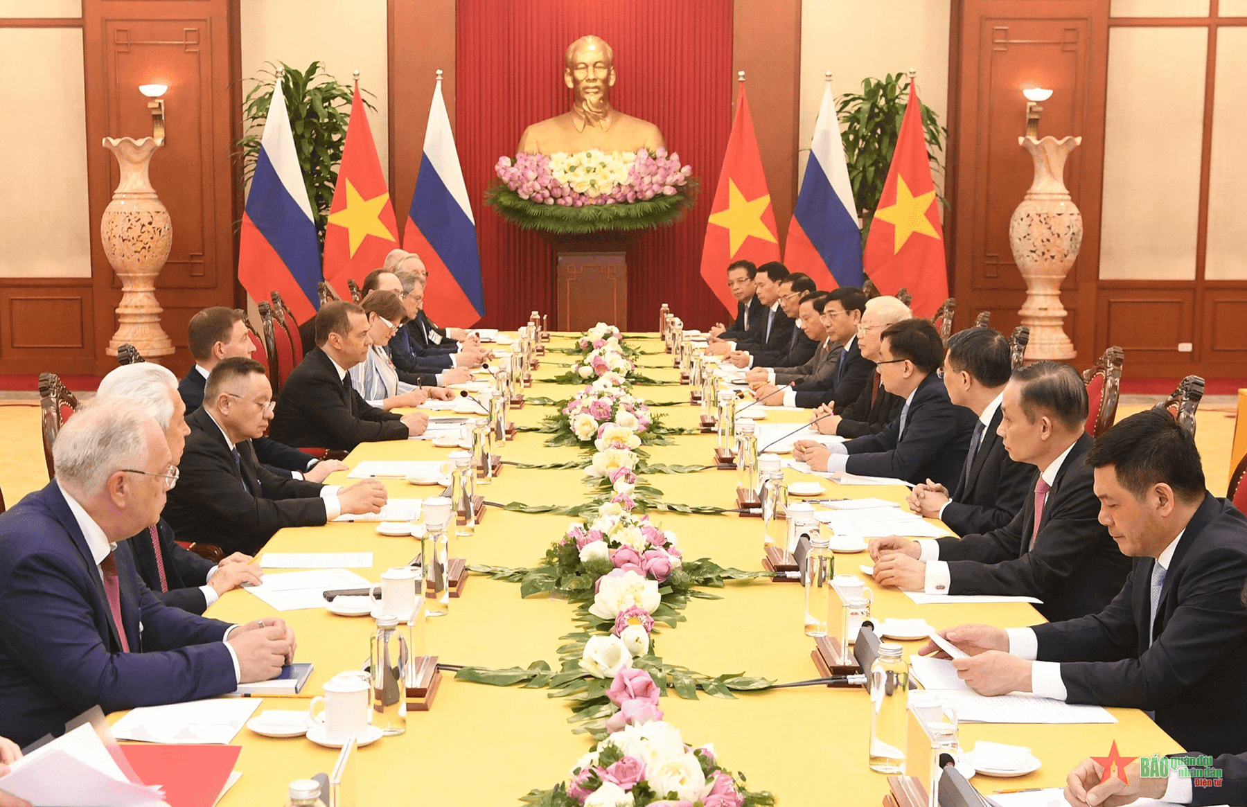 Tổng Bí thư Nguyễn Phú Trọng hội đàm với Chủ tịch Đảng Nước Nga Thống nhất, Phó chủ tịch Hội đồng An ninh Liên bang Nga Dmitry Medvedev