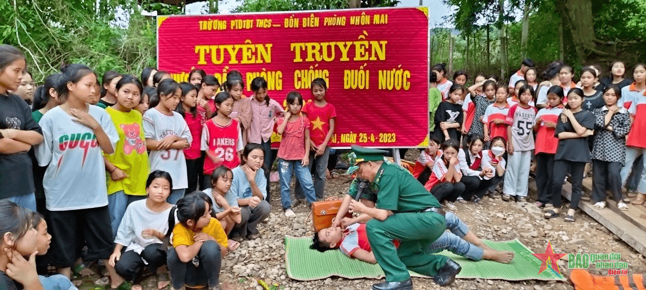 Trang bị kỹ năng phòng, chống đuối nước cho học sinh