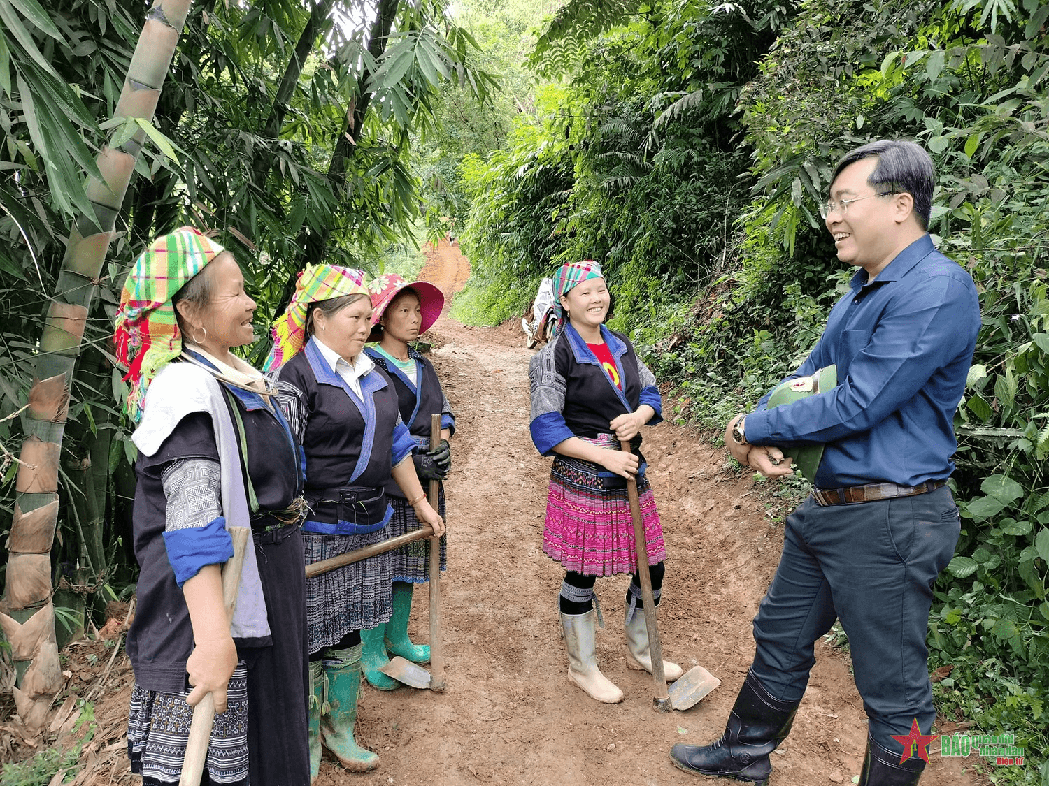 Đổi thay từ mô hình “Ngày cuối tuần cùng dân” ở huyện Mù Cang Chải - Bài 3: Rèn luyện cán bộ, chuyển biến nhận thức của người dân (Tiếp theo và hết)