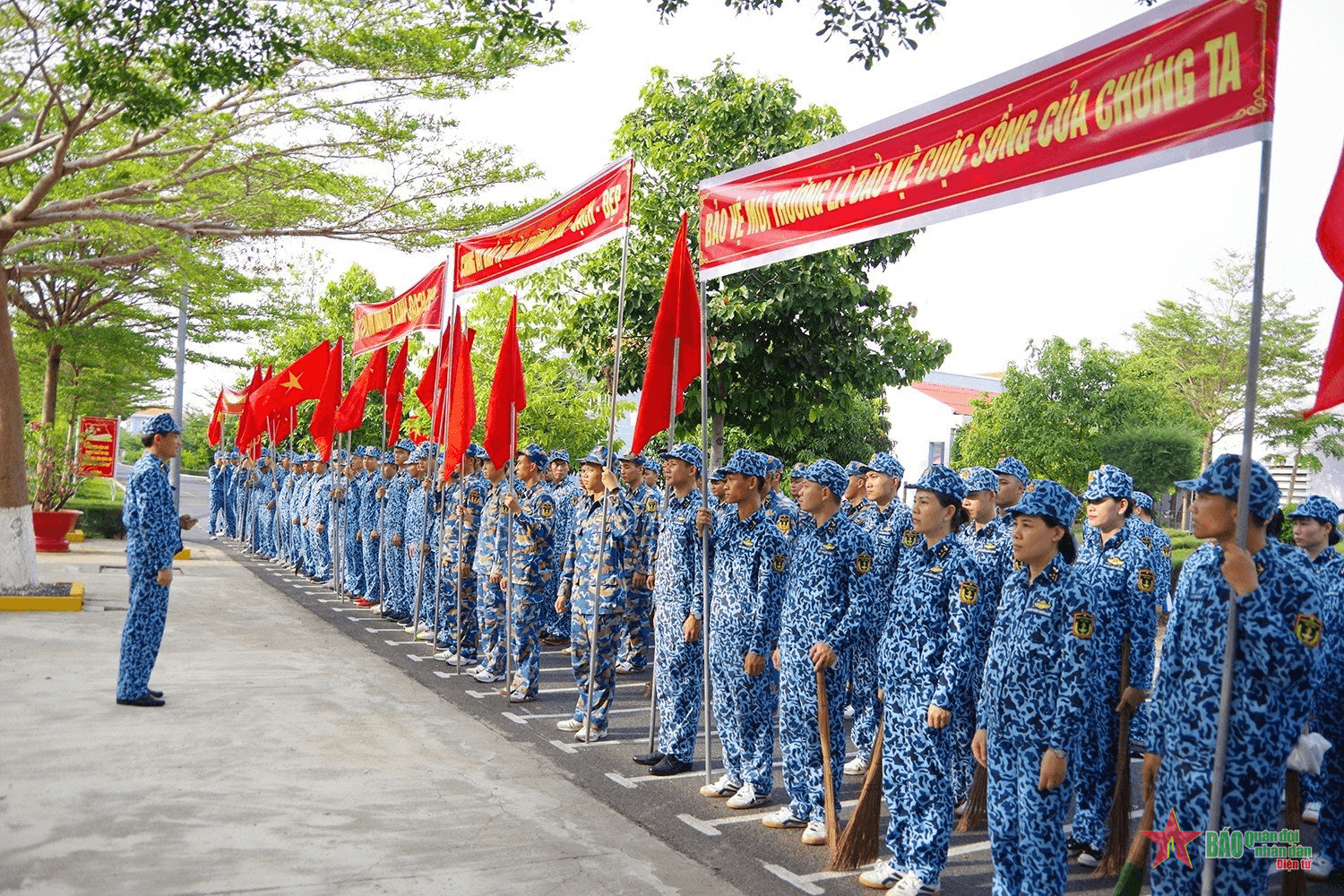 Lữ đoàn 189 Hải quân hưởng ứng “Ngày Chủ nhật xanh”