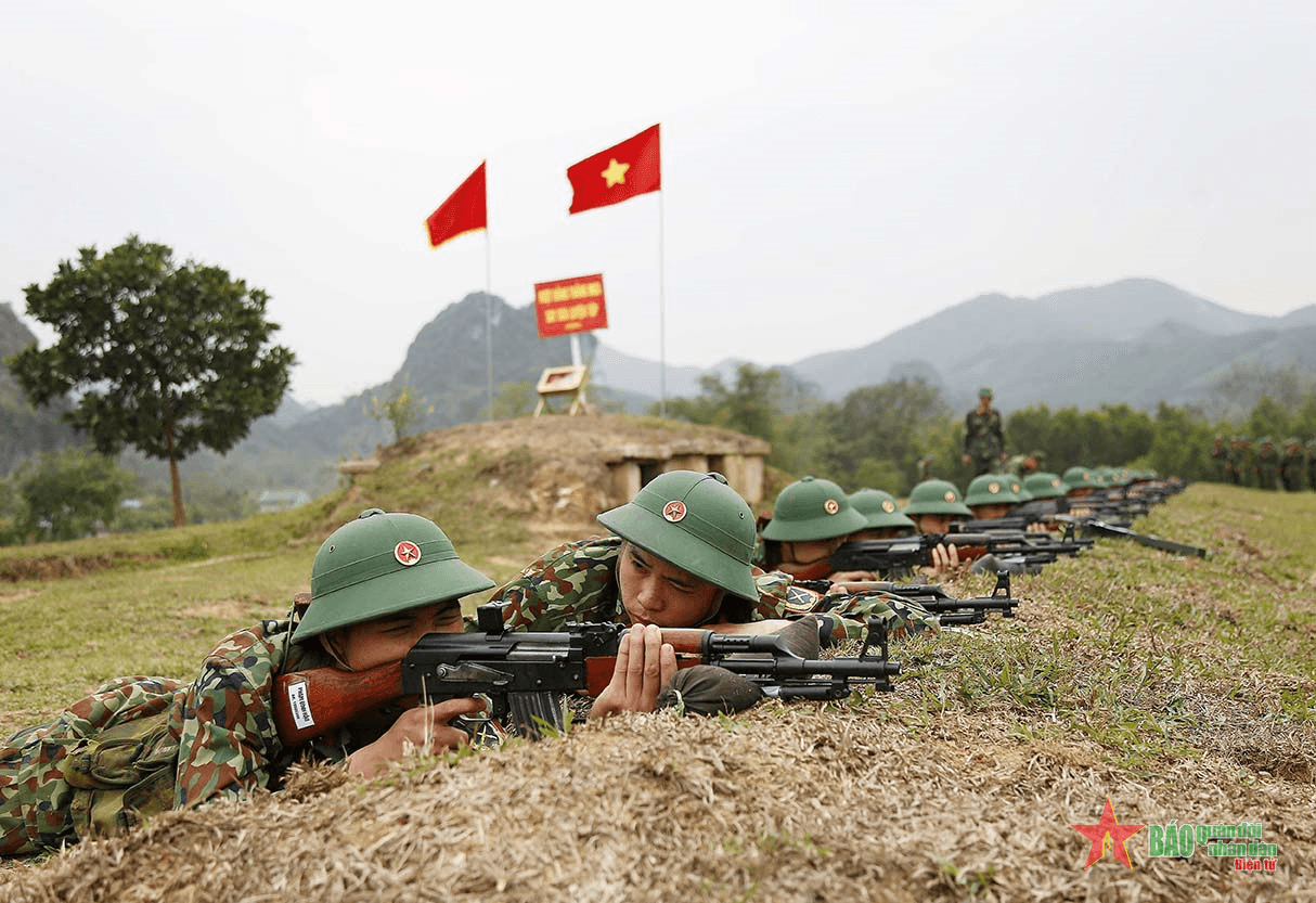 Khi cán binh “bốn cùng”