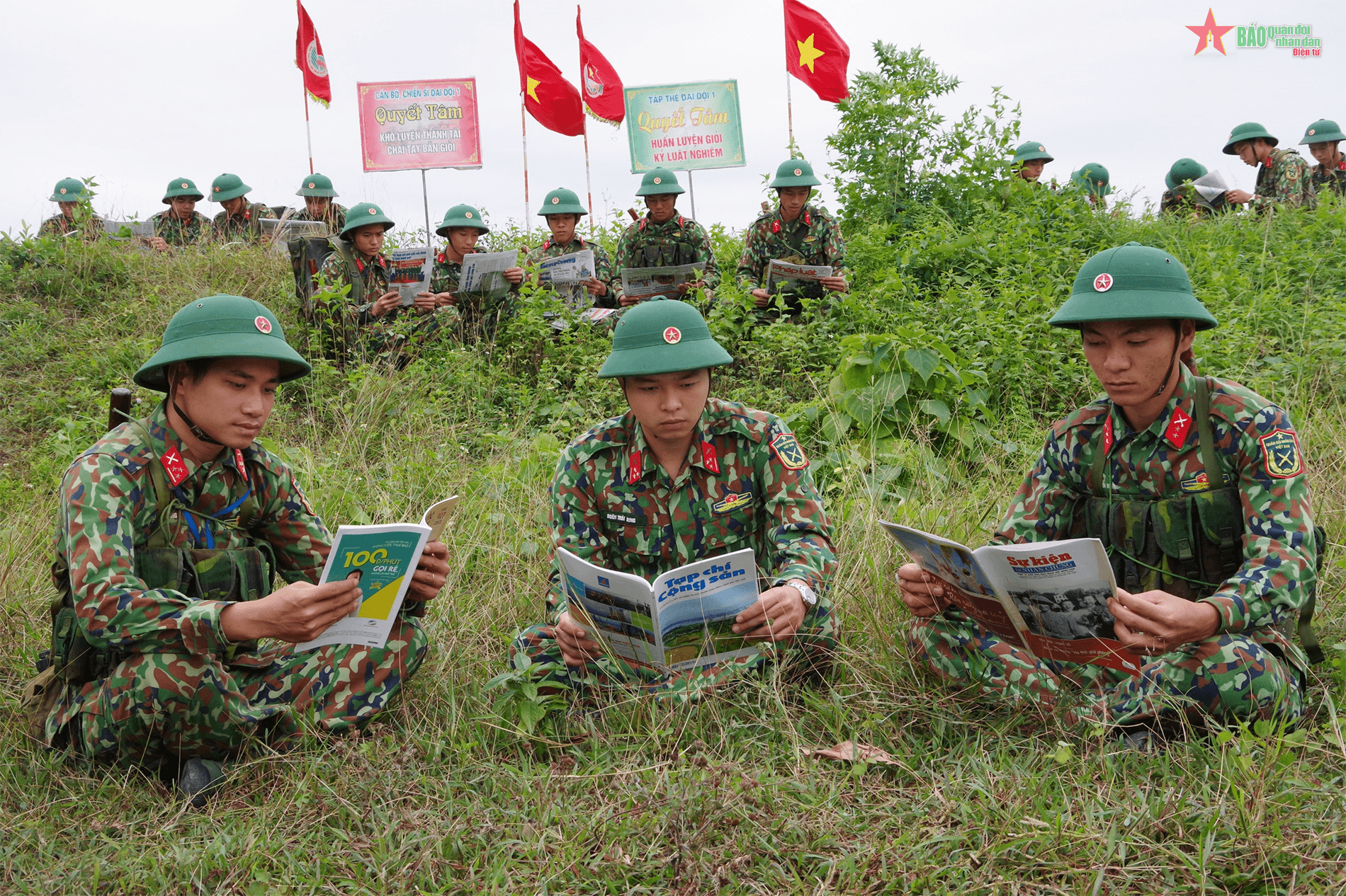 Bản tin thời sự tổng hợp nổi bật tuần: Đề nghị hỗ trợ về thu nhập, tiền lương trong Quân đội