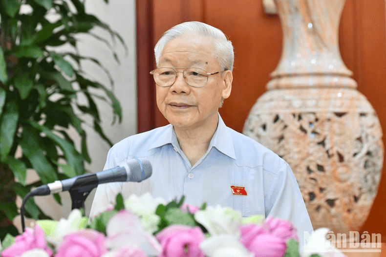 Tổng Bí thư Nguyễn Phú Trọng: Các nữ đại biểu Quốc hội cần phát huy bản lĩnh, thực sự là những "bông hồng thép"