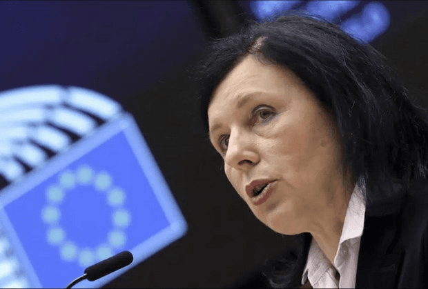 EU kêu gọi dán nhãn nội dung do AI tạo ra