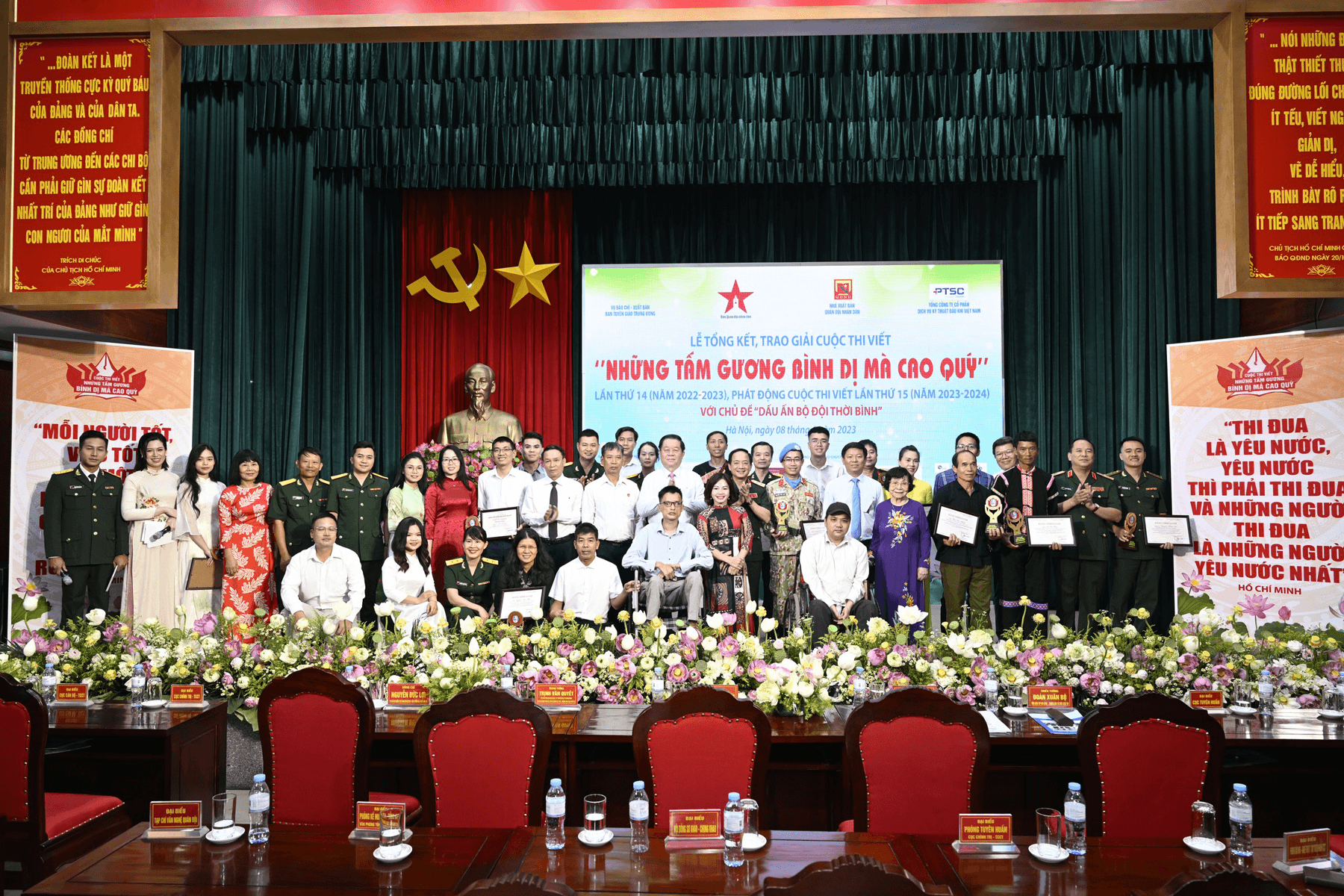 Sống biết quên mình!