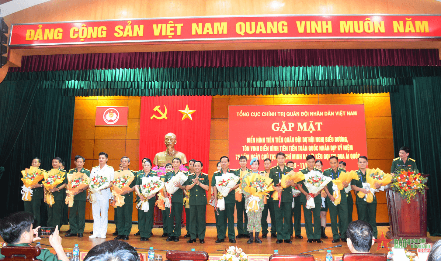 Gặp mặt điển hình tiên tiến Quân đội dự Hội nghị biểu dương, tôn vinh điển hình tiên tiến toàn quốc