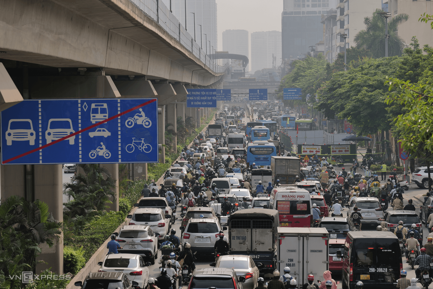 Góc nhìn nghị trường: Kiểm soát chặt quy hoạch để hạn chế ùn tắc giao thông