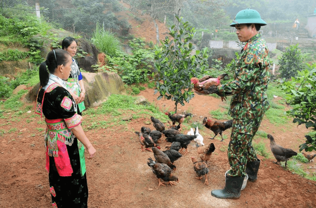 Giúp dân biên giới xóa đói, giảm nghèo