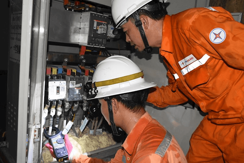 Chung tay tiết kiệm điện trong mùa cao điểm nắng nóng
