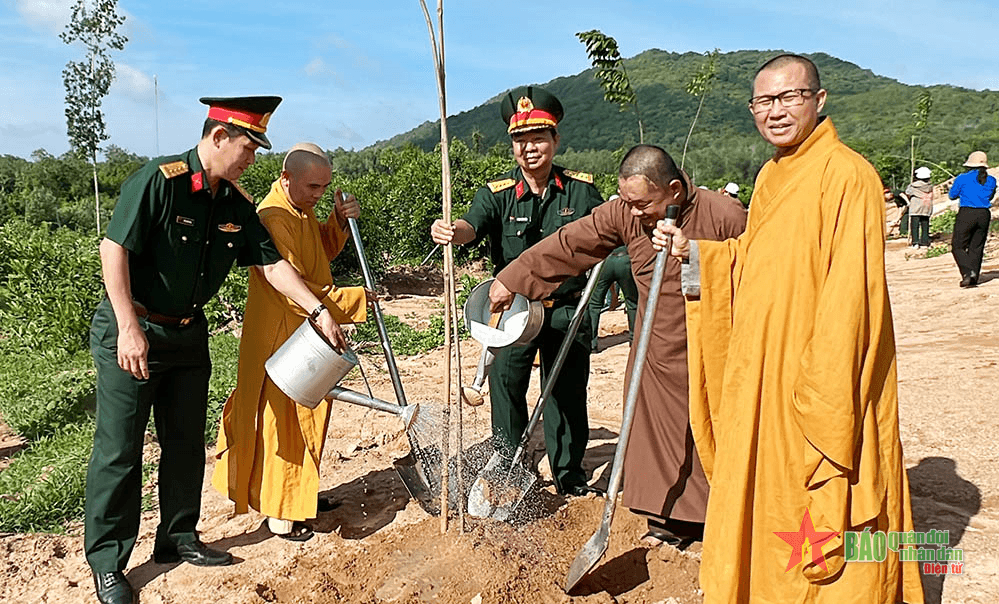 Lực lượng vũ trang tỉnh Bà Rịa-Vũng Tàu chung tay bảo vệ môi trường