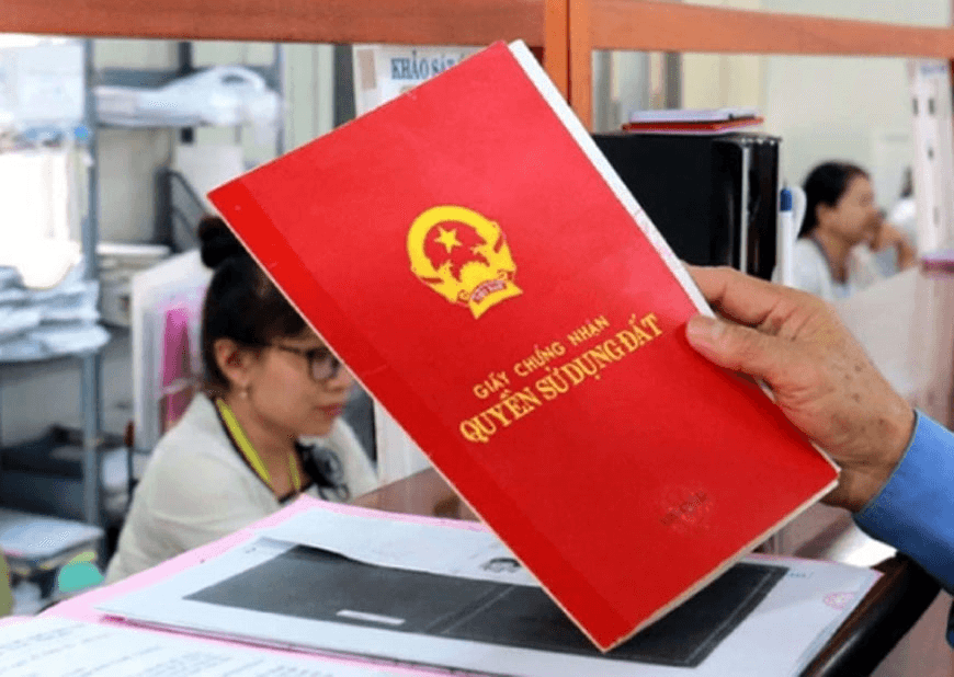 Nhiều thủ tục hành dân khi cấp sổ đỏ