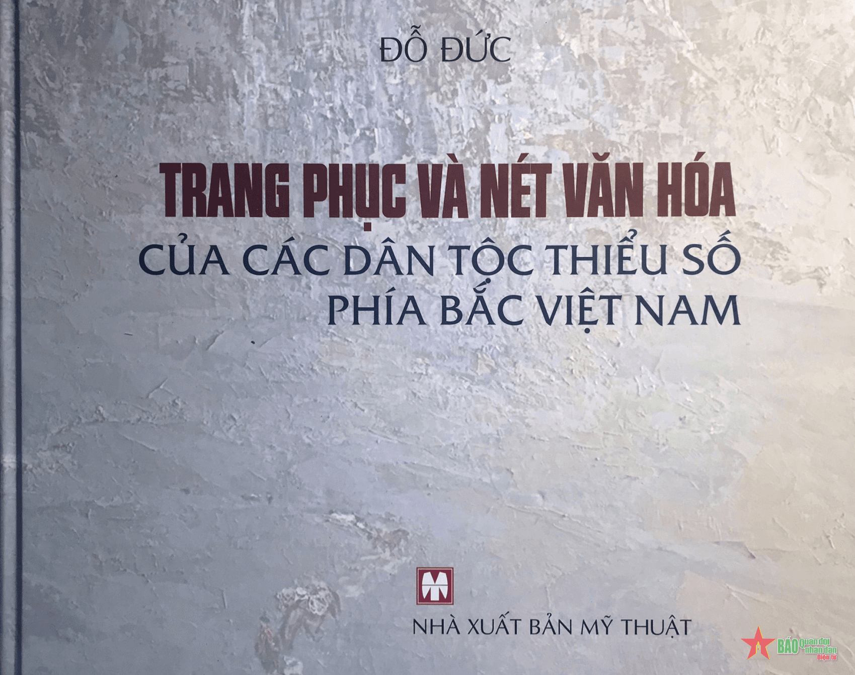 Phác họa bức tranh trang phục các dân tộc miền núi
