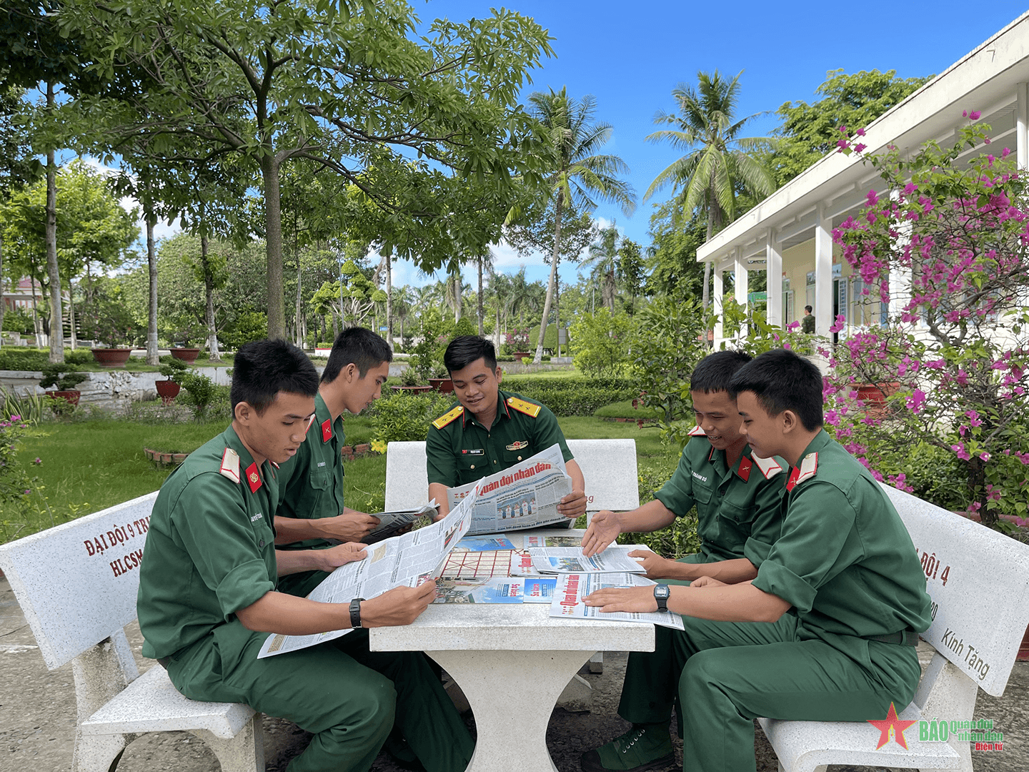Báo Quân đội nhân dân - Bạn của cán bộ, chiến sĩ