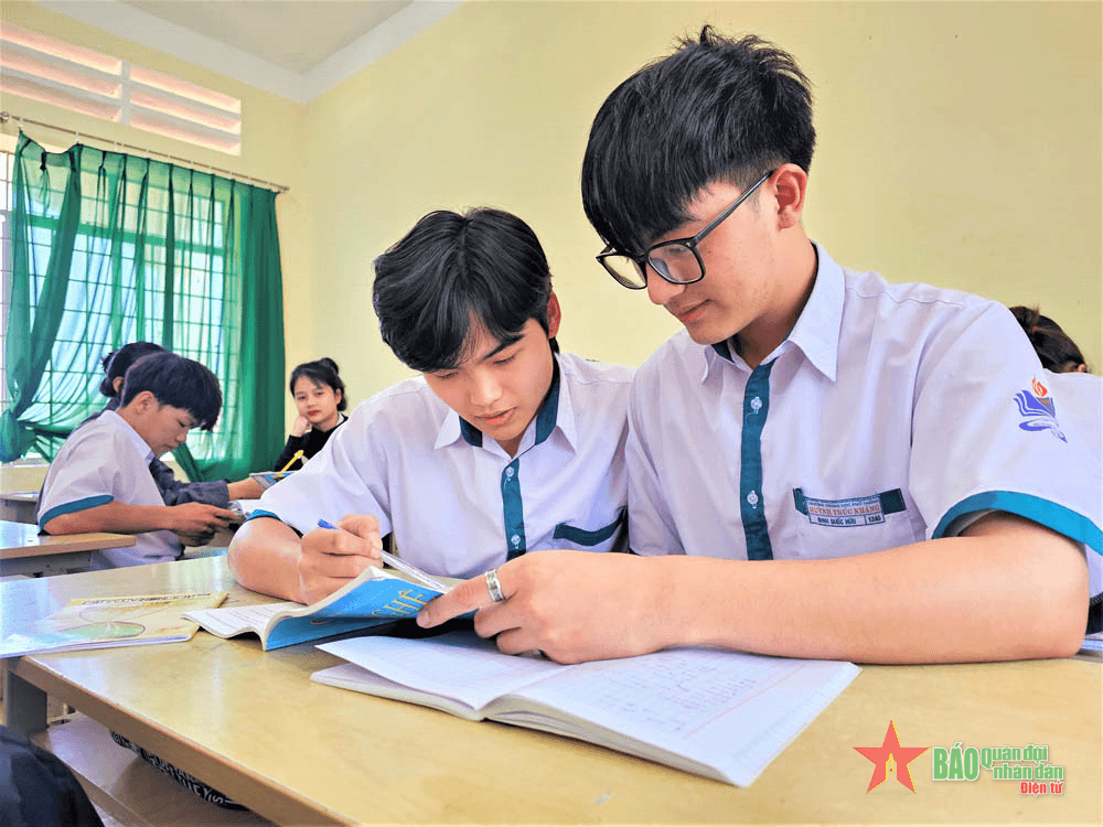 Chung tay ngăn chặn bạo lực học đường