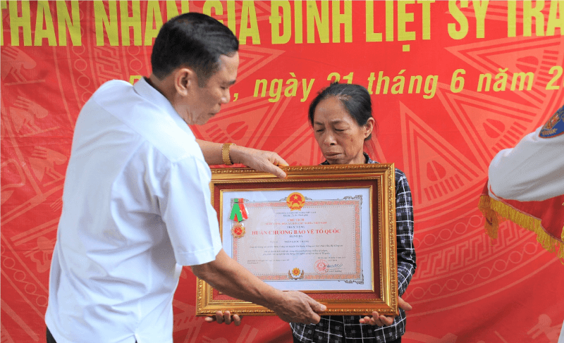 Truy tặng Huân chương Bảo vệ Tổ quốc cho 4 liệt sĩ Công an xã hy sinh tại Đắk Lắk