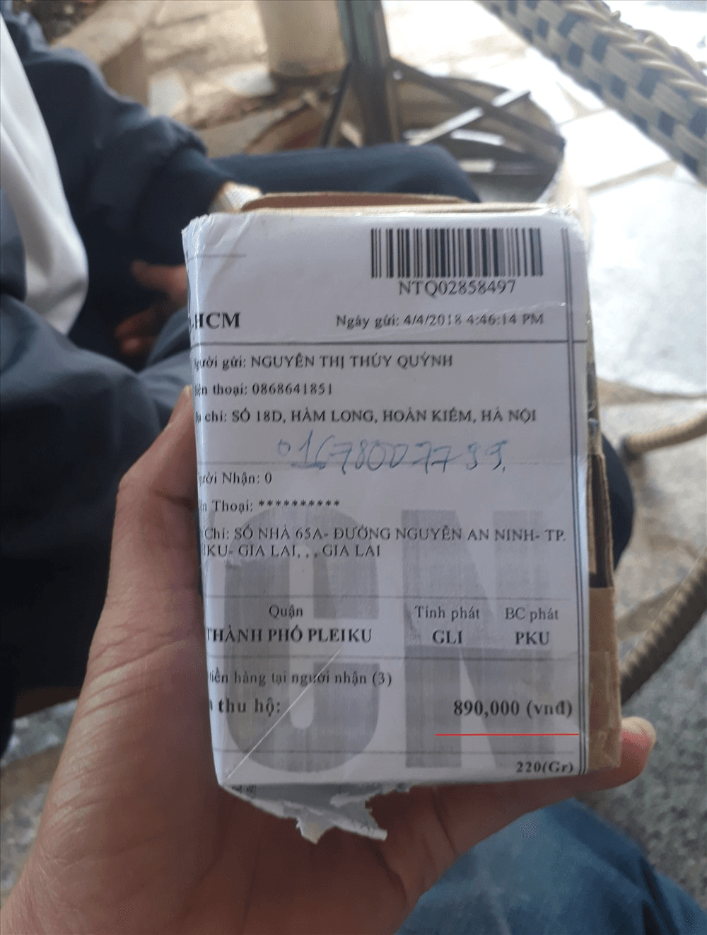 Thủ đoạn lừa đảo nhận bưu phẩm hộ người thân