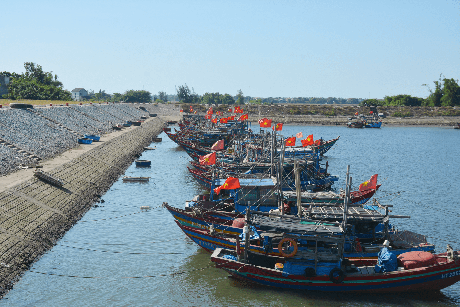 Bất cập trong neo đậu, tránh trú bão cho tàu thuyền ở Hà Tĩnh
