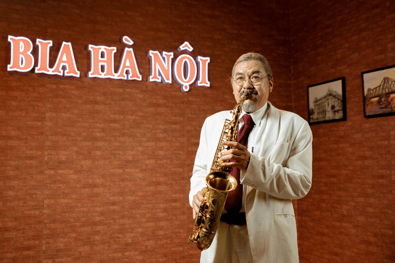 Huyền thoại Jazz Việt, Quyền Văn Minh - một người “trọn tình” Hà Nội