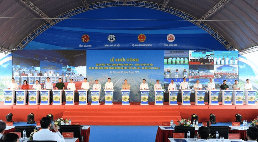 Lực đẩy đầu tư công