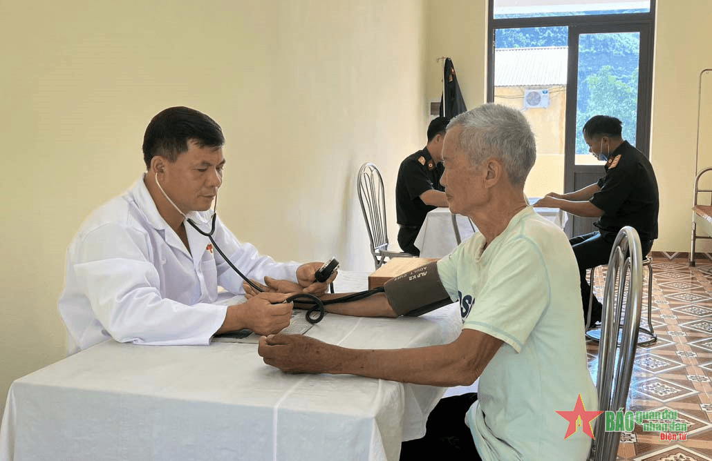 Điểm tựa của bệnh nhân nghèo nơi biên giới