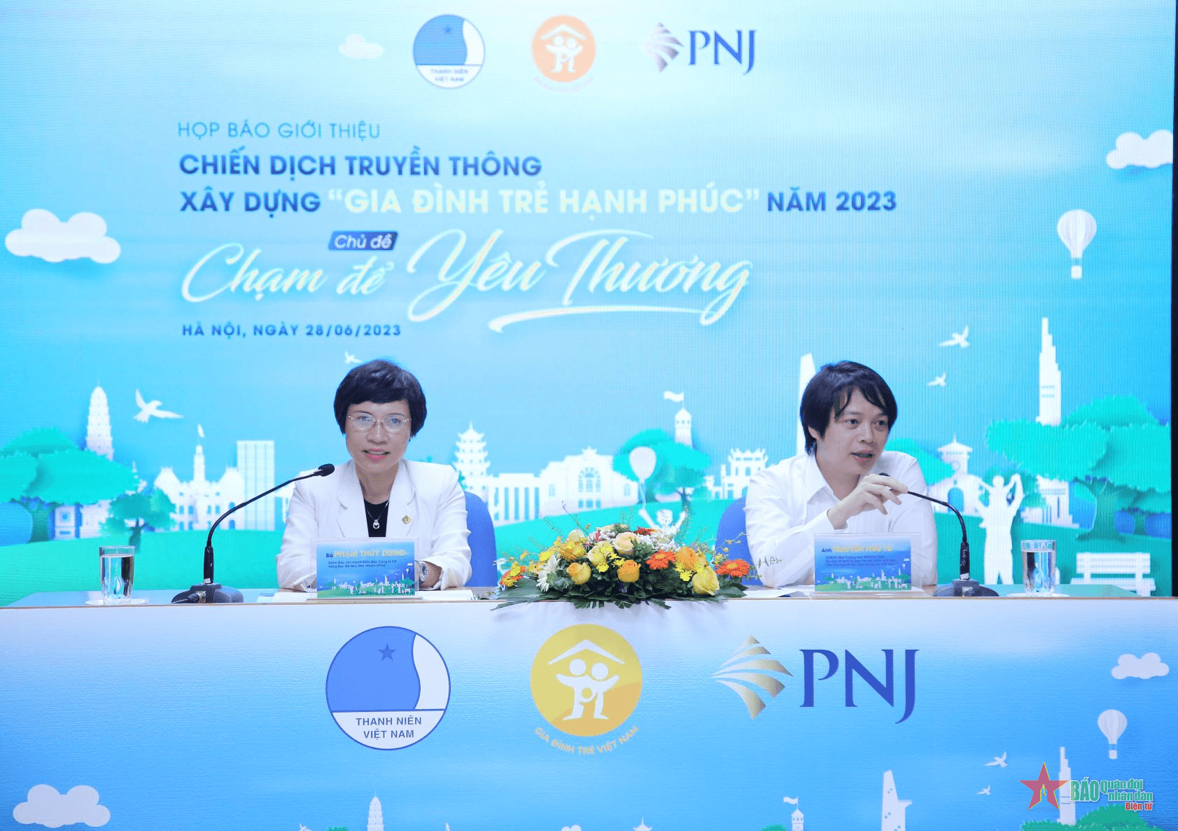 Đẩy mạnh truyền thông xây dựng “Gia đình trẻ hạnh phúc”