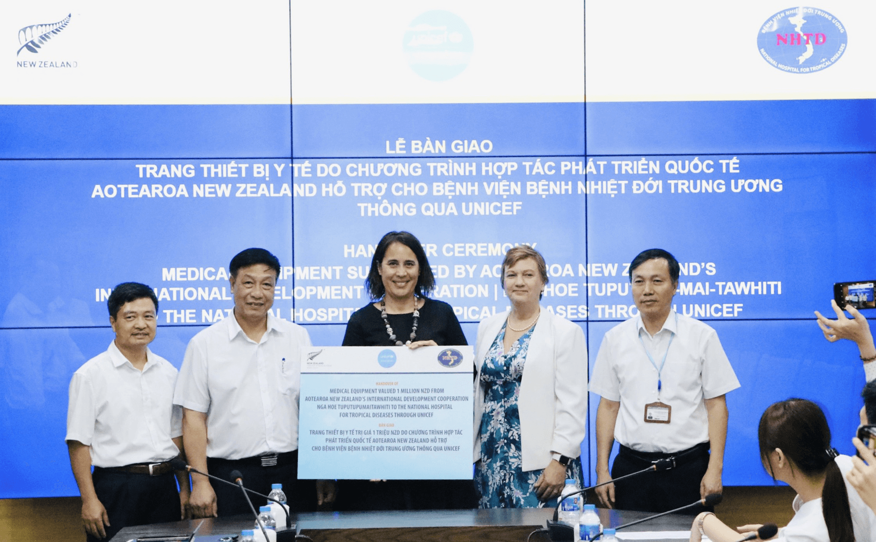 New Zealand và UNICEF: Cung cấp thiết bị y tế hỗ trợ Việt Nam trong chẩn đoán và điều trị Covid-19
